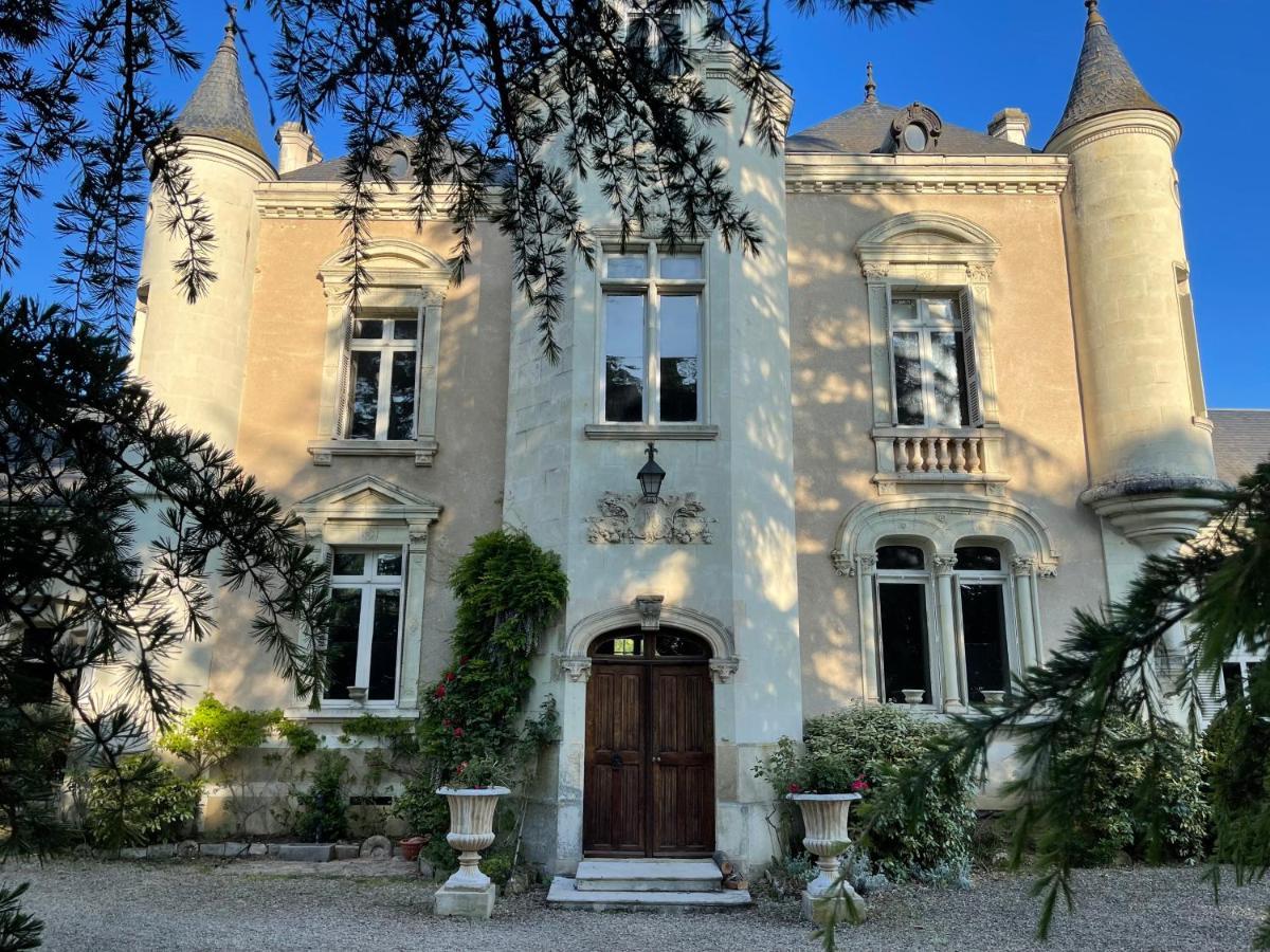 Le Chateau De Leugny Oiron Eksteriør bilde
